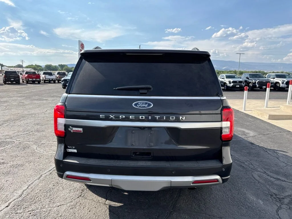 Used 2024 Gray Metallic Ford XLT image 4