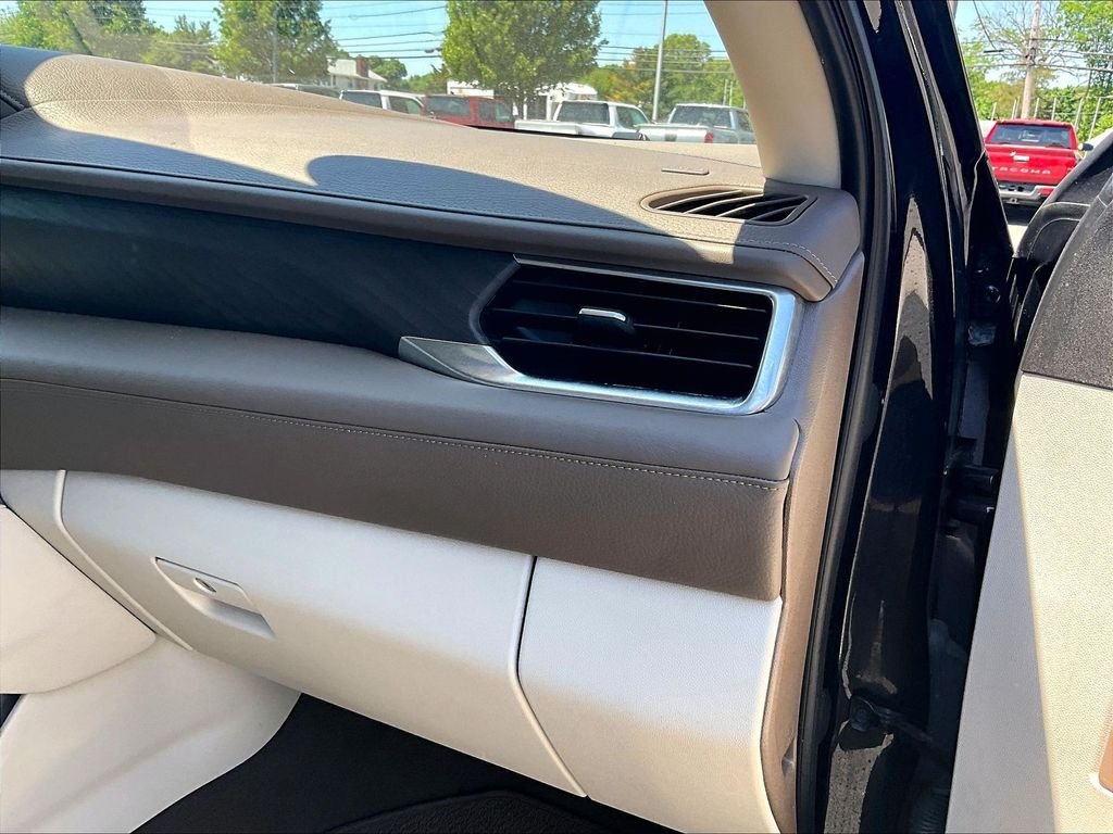 Used 2022 Blue GMC Denali image 13