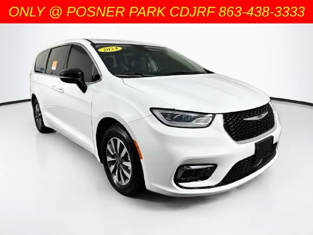 2024 Chrysler Pacifica Hybrid Select