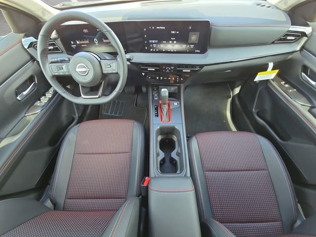 New 2026 Aspen White TriCoat / Super Black Two-tone Nissan SR image 20