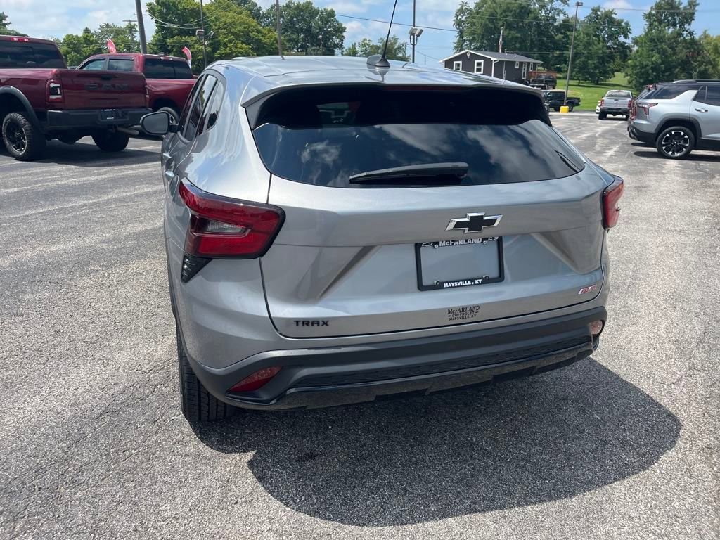 2024 Chevrolet Trax photo 4