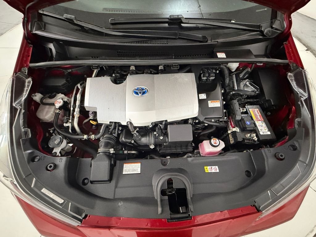 Used 2022 Red Toyota LE image 21