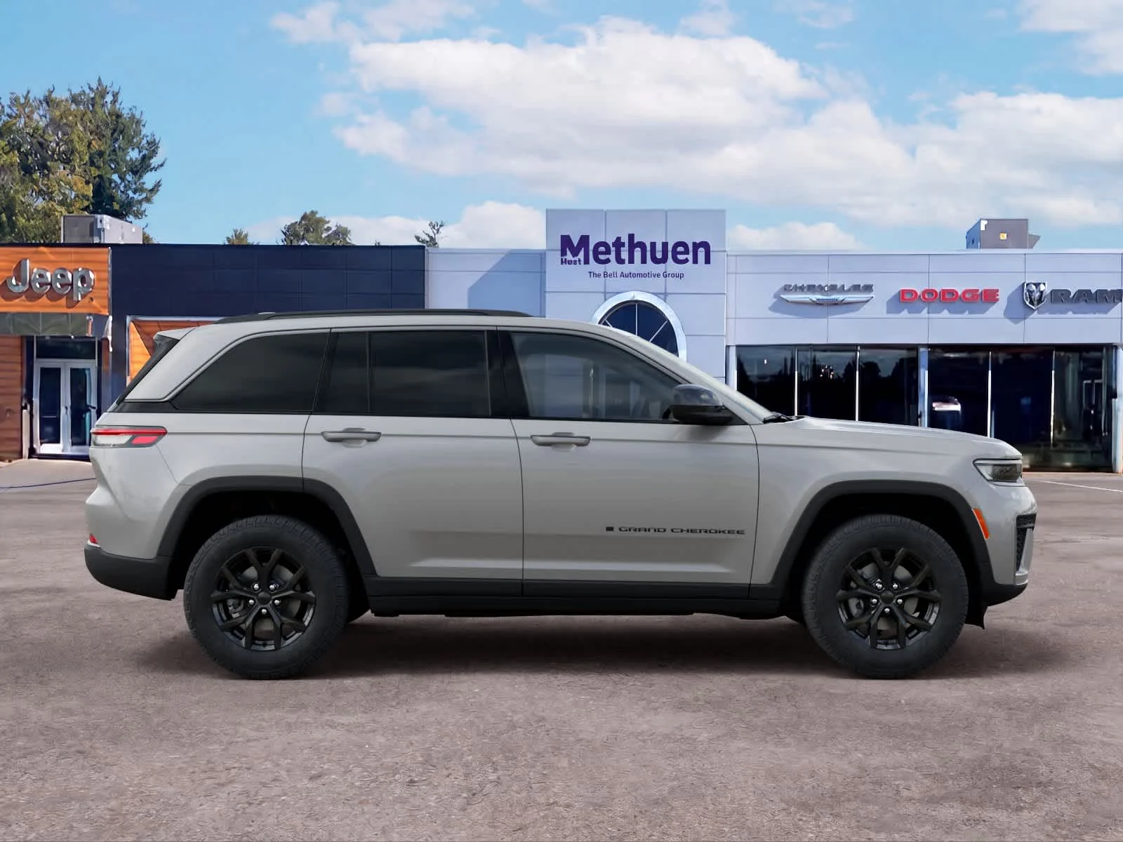 New 2026 Silver Zynith Jeep Laredo Altitude image 21