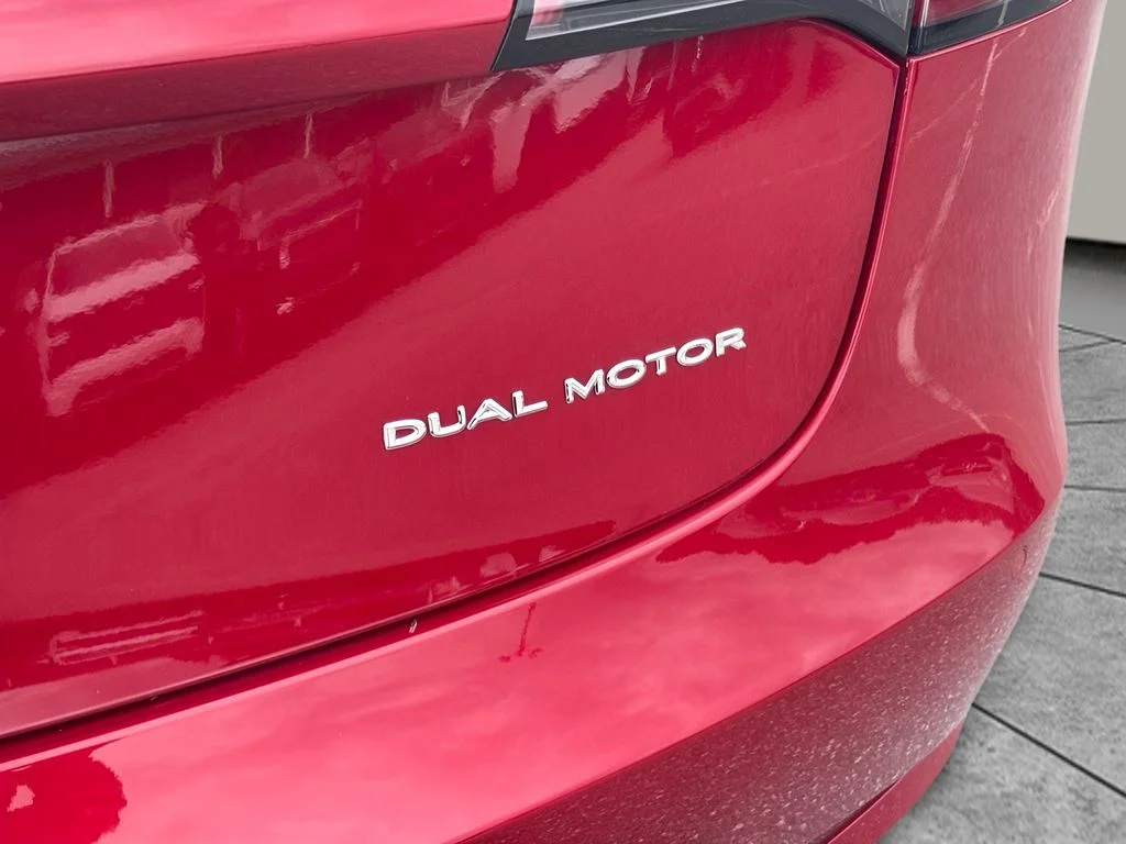 Used 2022 Red Tesla Long Range image 23