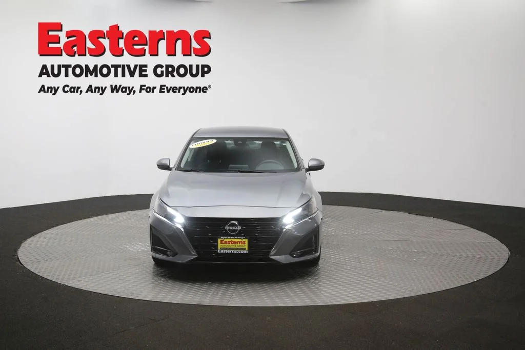 Used 2023 Gray Nissan 2.5 SV image 52