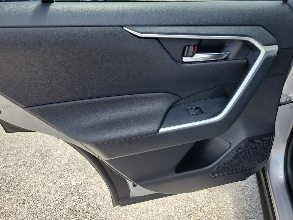 Used 2024 Silver Toyota XLE image 8