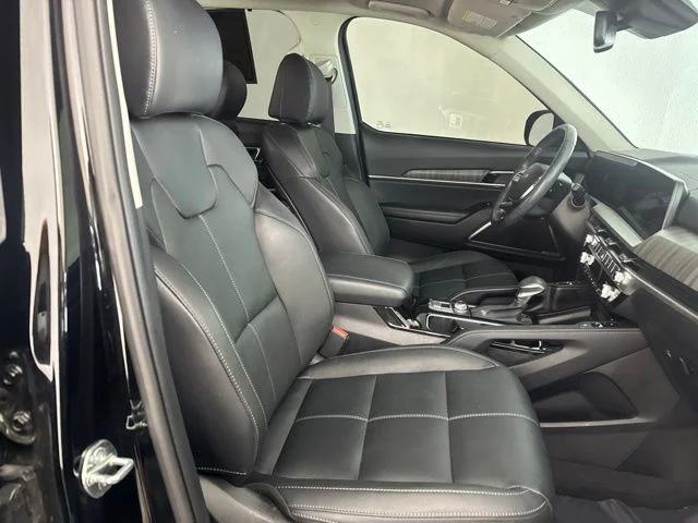 Used 2024 Black Kia EX image 22