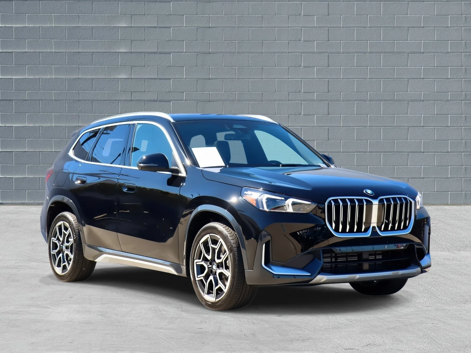 2025 BMW X1 xDrive28i's photo