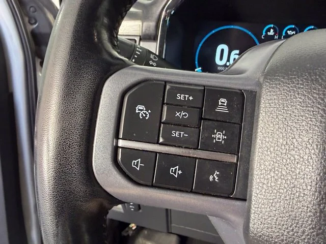 Used 2023 Silver Ford Lariat image 41