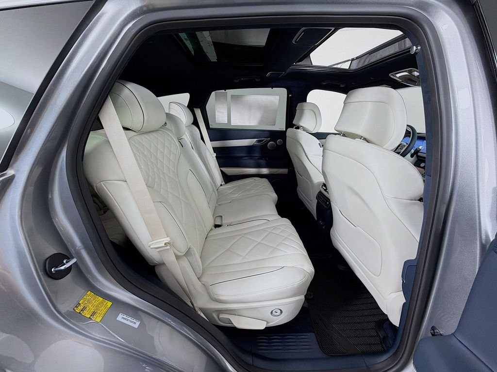 New 2026 Savile Silver Genesis 3.5T Prestige image 30