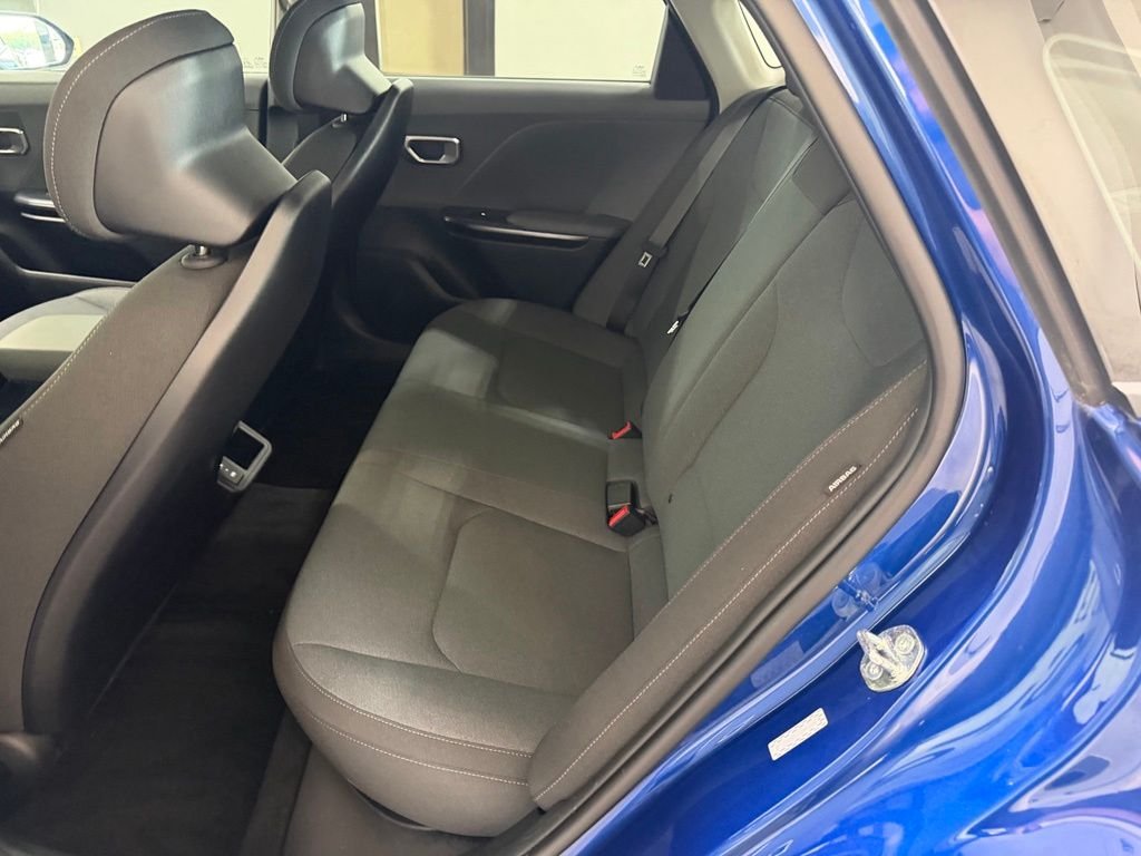 Used 2025 Blue Kia LXS image 32