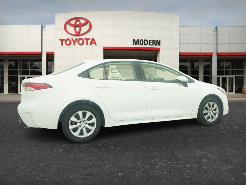 New 2026 Ice Cap Toyota Hybrid LE image 14
