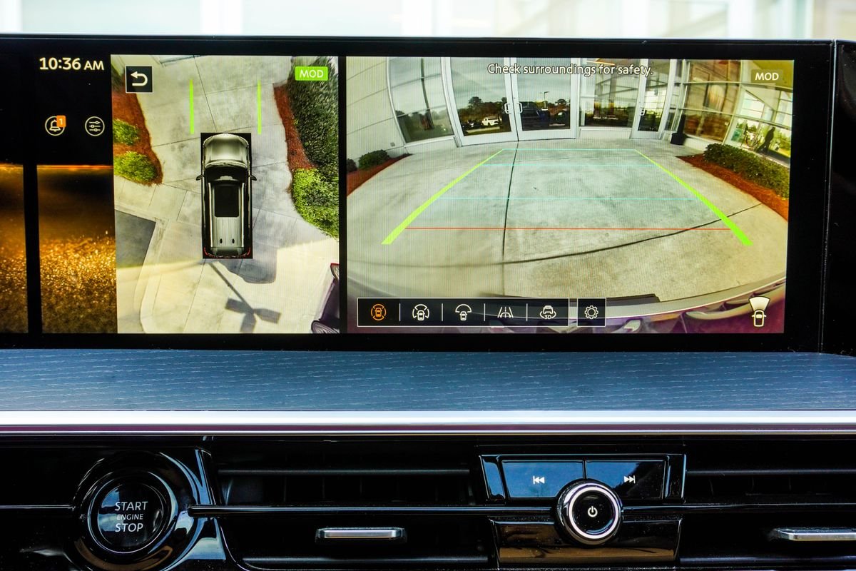 Used 2025 Black INFINITI SENSORY image 24