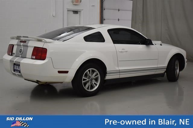 Used 2005 Performance White Ford Premium image 9