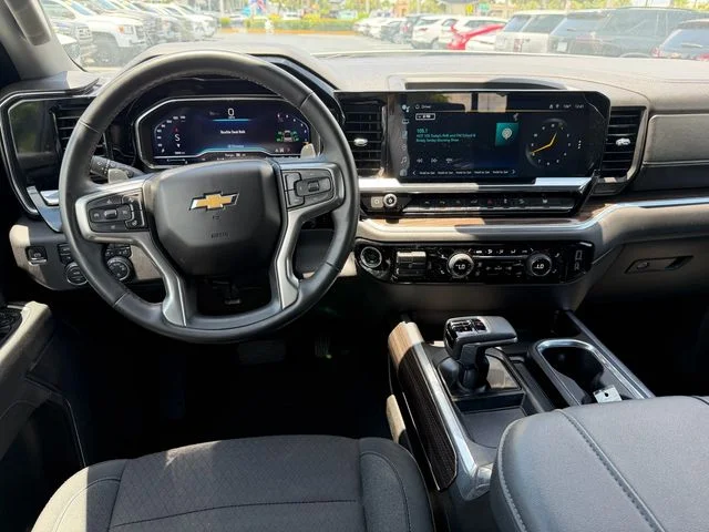 2025 Chevrolet Silverado 1500 LT - Photo 36