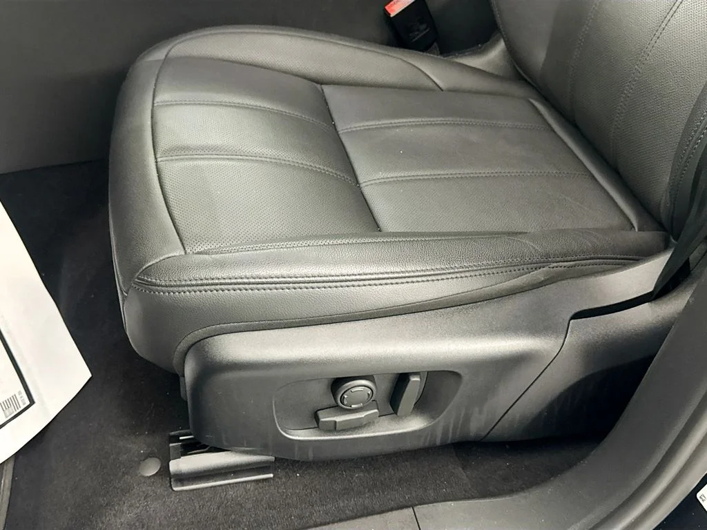 Certified Used 2026 Black Land Rover Core S image 20