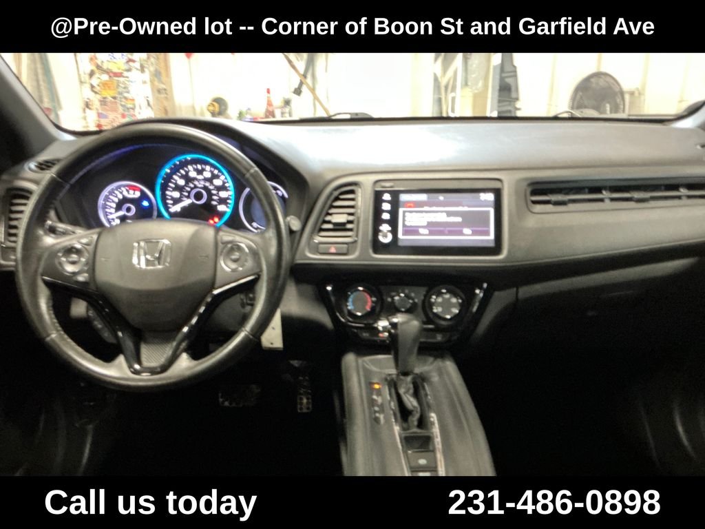 Used 2020  Honda Sport image 25