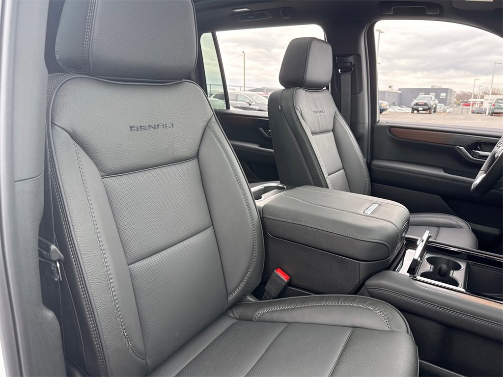 2026 GMC YUKON XL - Image 39