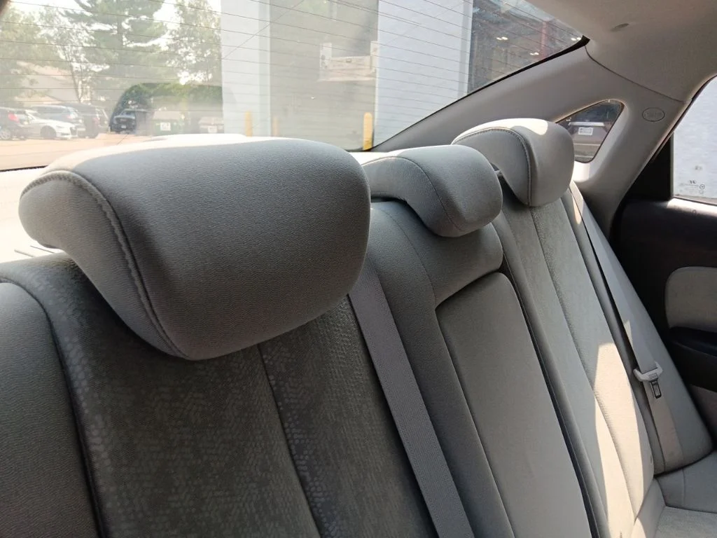 Used 2010 Regatta Blue Pearl Hyundai SE image 29