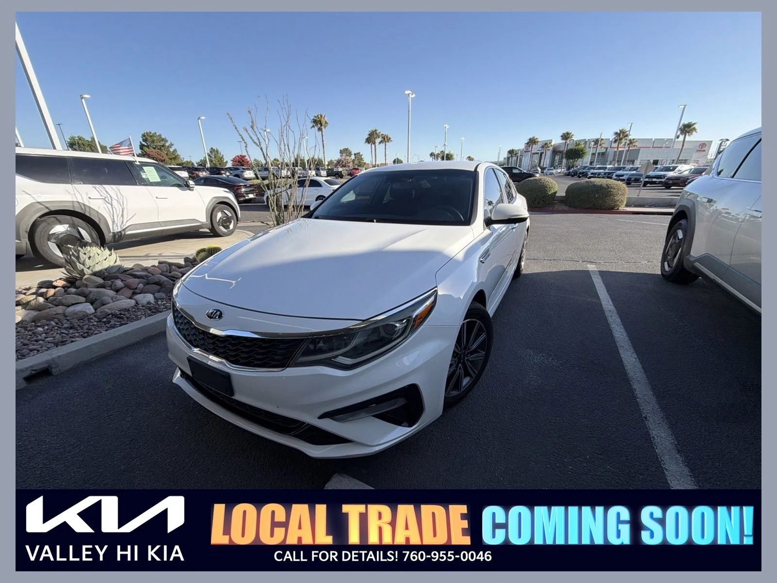 Used 2019 Snow White Pearl Kia LX image 1