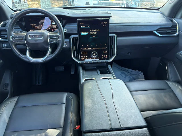 Used 2024 Ebony Twilight Metallic GMC Elevation image 23