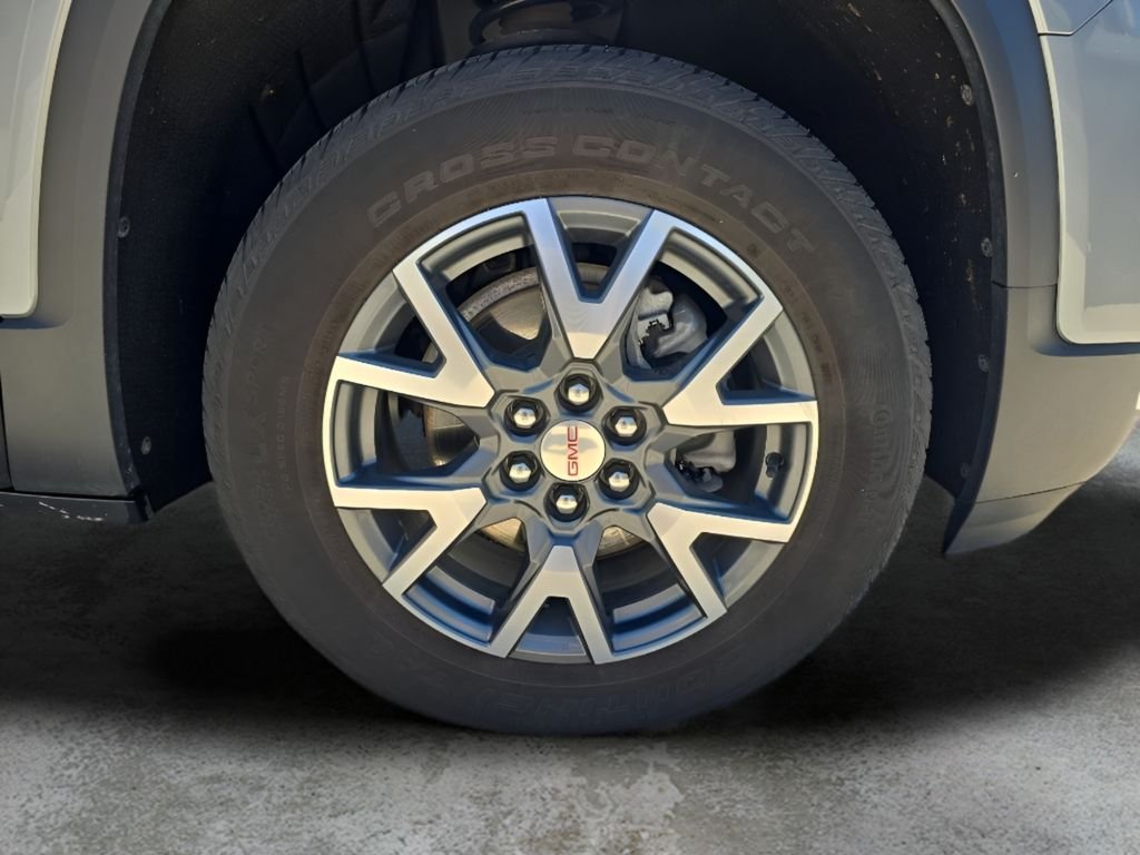 Used 2023 Gray GMC SLT image 40