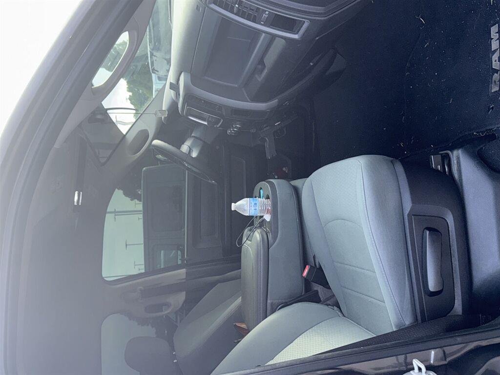Used 2019 Granite Crystal Metallic Clearcoat Ram Express image 12