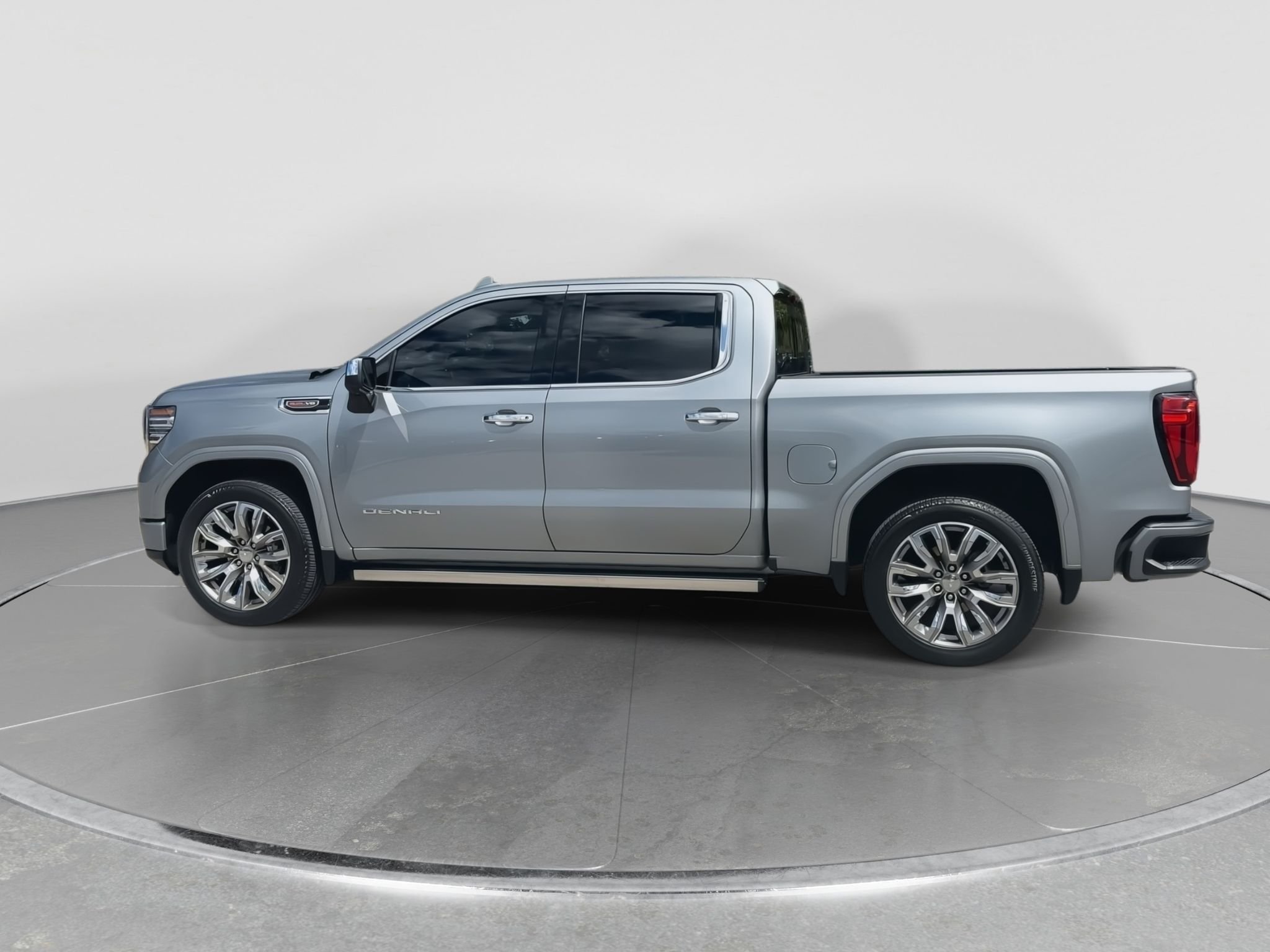 Certified Used 2023 STERLING METALLIC GMC Denali image 5