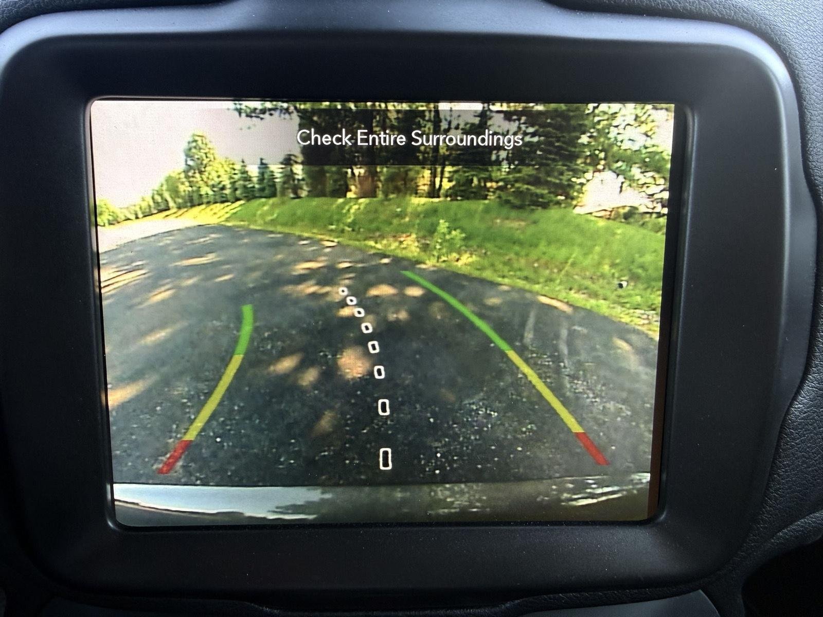 Used 2022 Gray Jeep  image 4