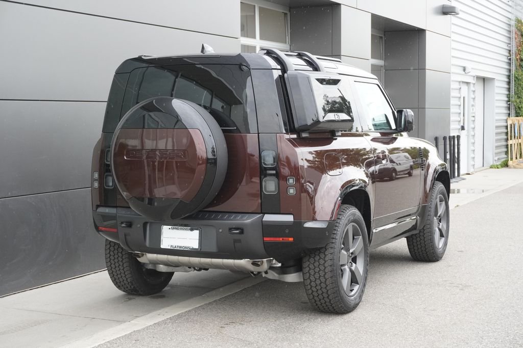 New 2026 Sedona Red Land Rover X-Dynamic SE image 2