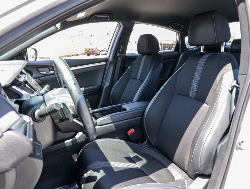Used 2021  Honda Sport image 15