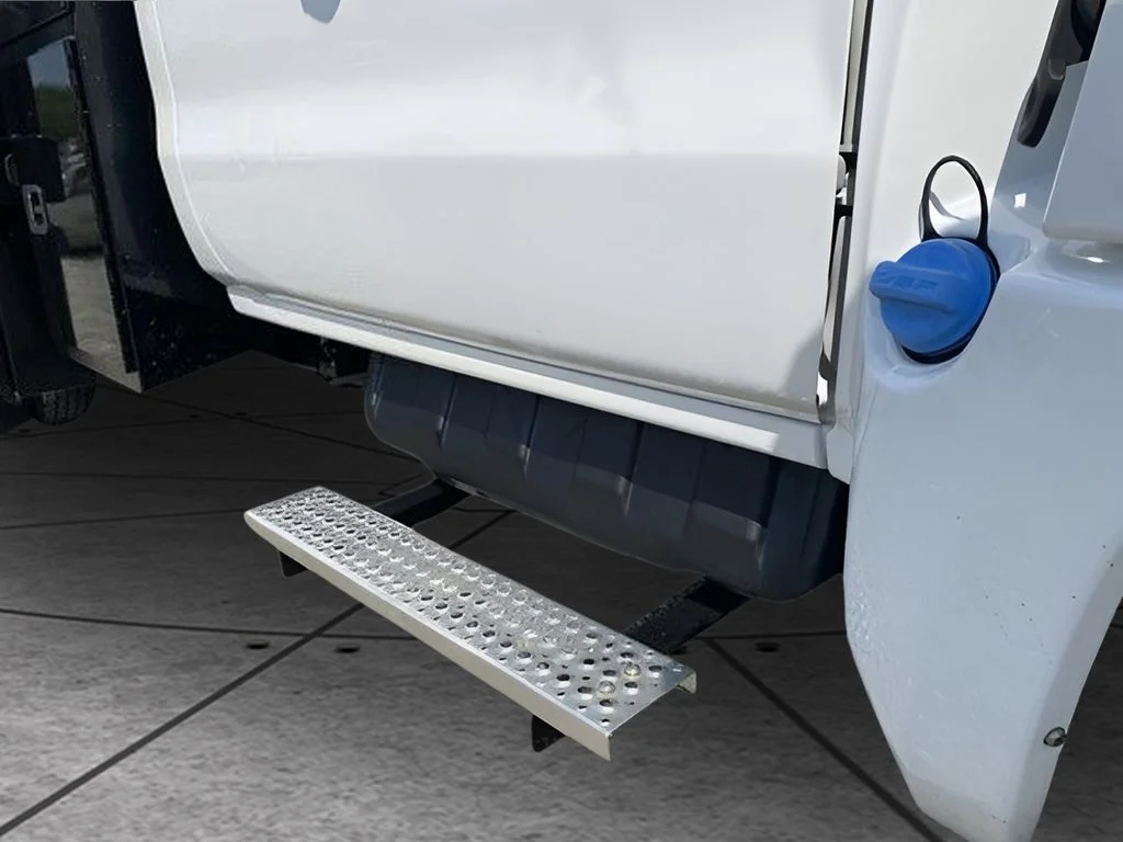 Used 2022 White Chevrolet Work Truck image 63
