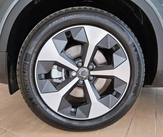 2026 Volvo XC40 Plus - Photo 25