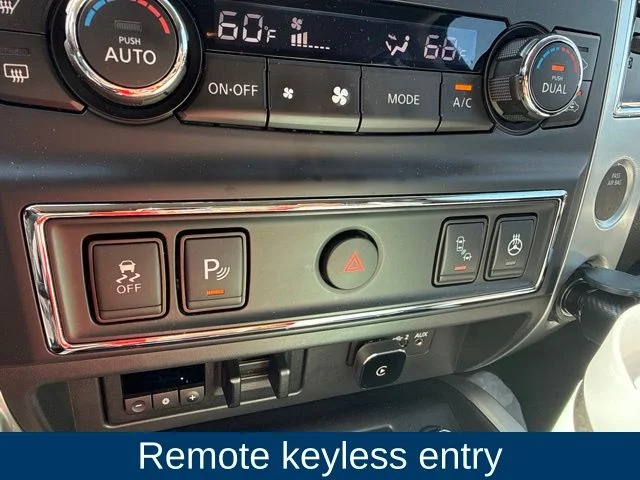 Used 2019 Silver Nissan PRO-4X image 18