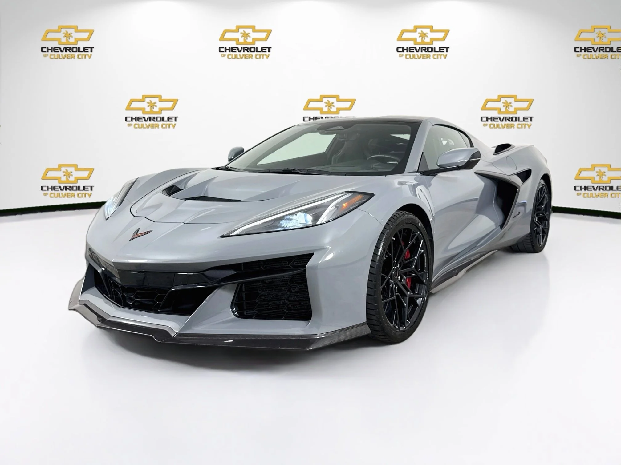 Used 2025 Sea Wolf Gray Tricoat Chevrolet 1LZ image 3