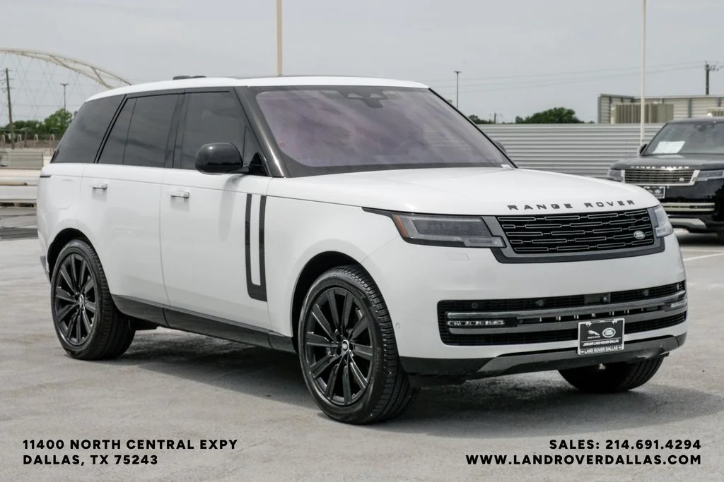 Certified Used 2023 Fuji White Land Rover SE image 4