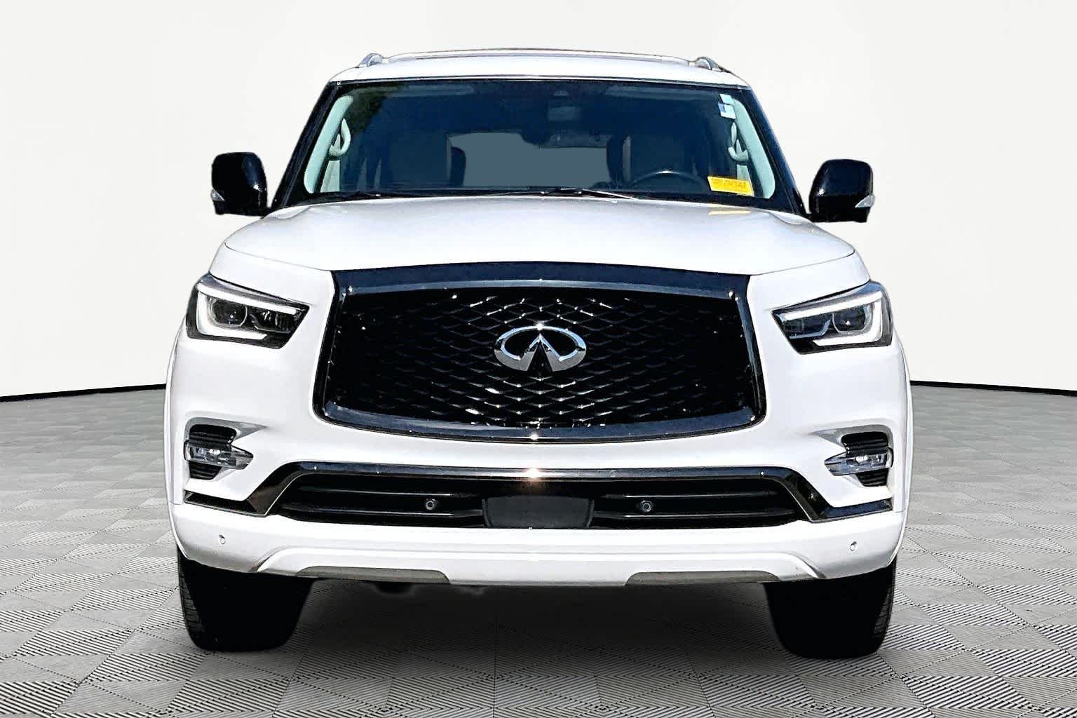 Used 2021 Moonstone White INFINITI PREMIUM SELECT image 4