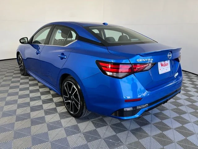 Used 2025 Blue Nissan SR image 5