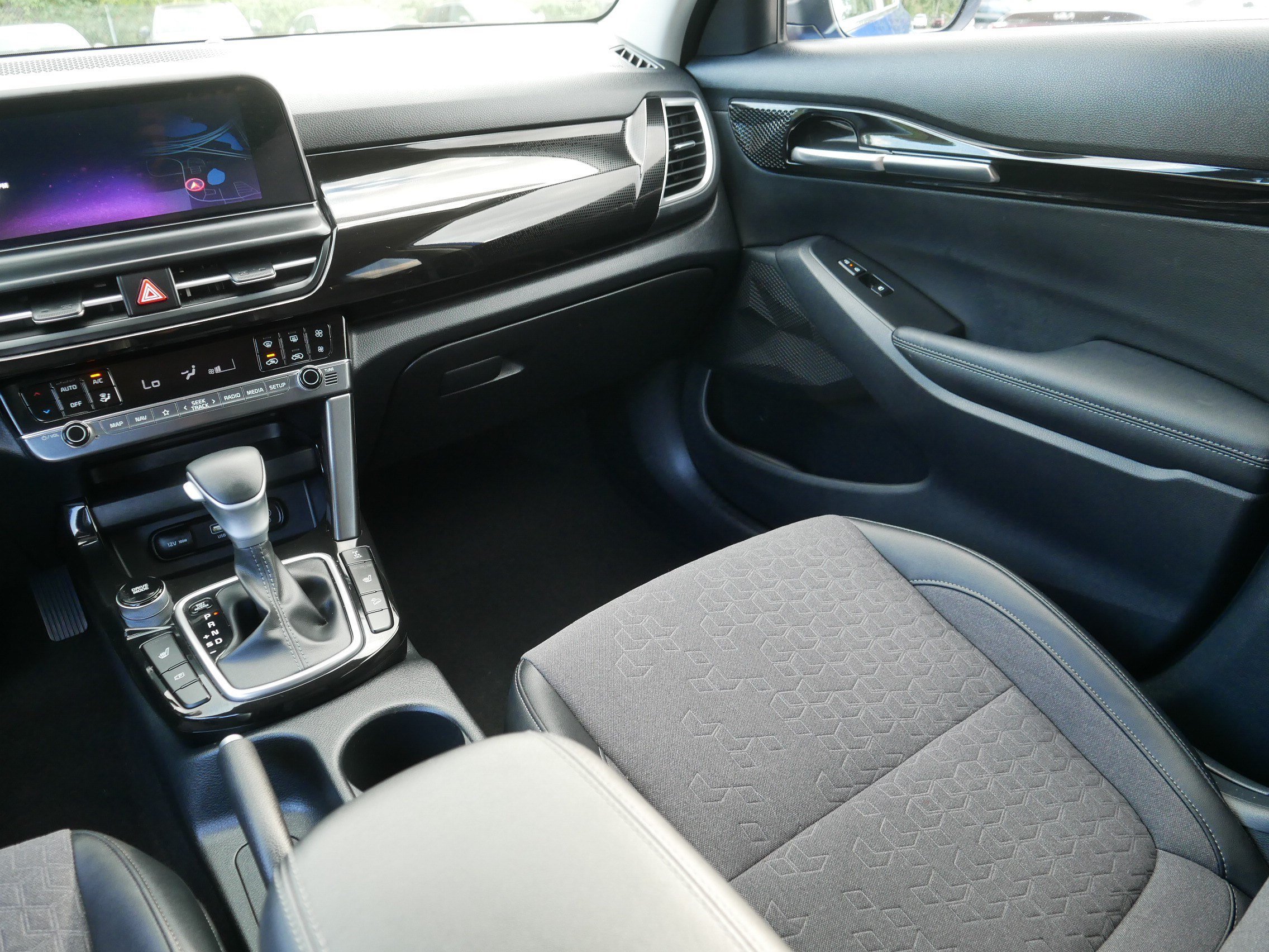 Certified Used 2024 Neptune Blue Kia S image 11