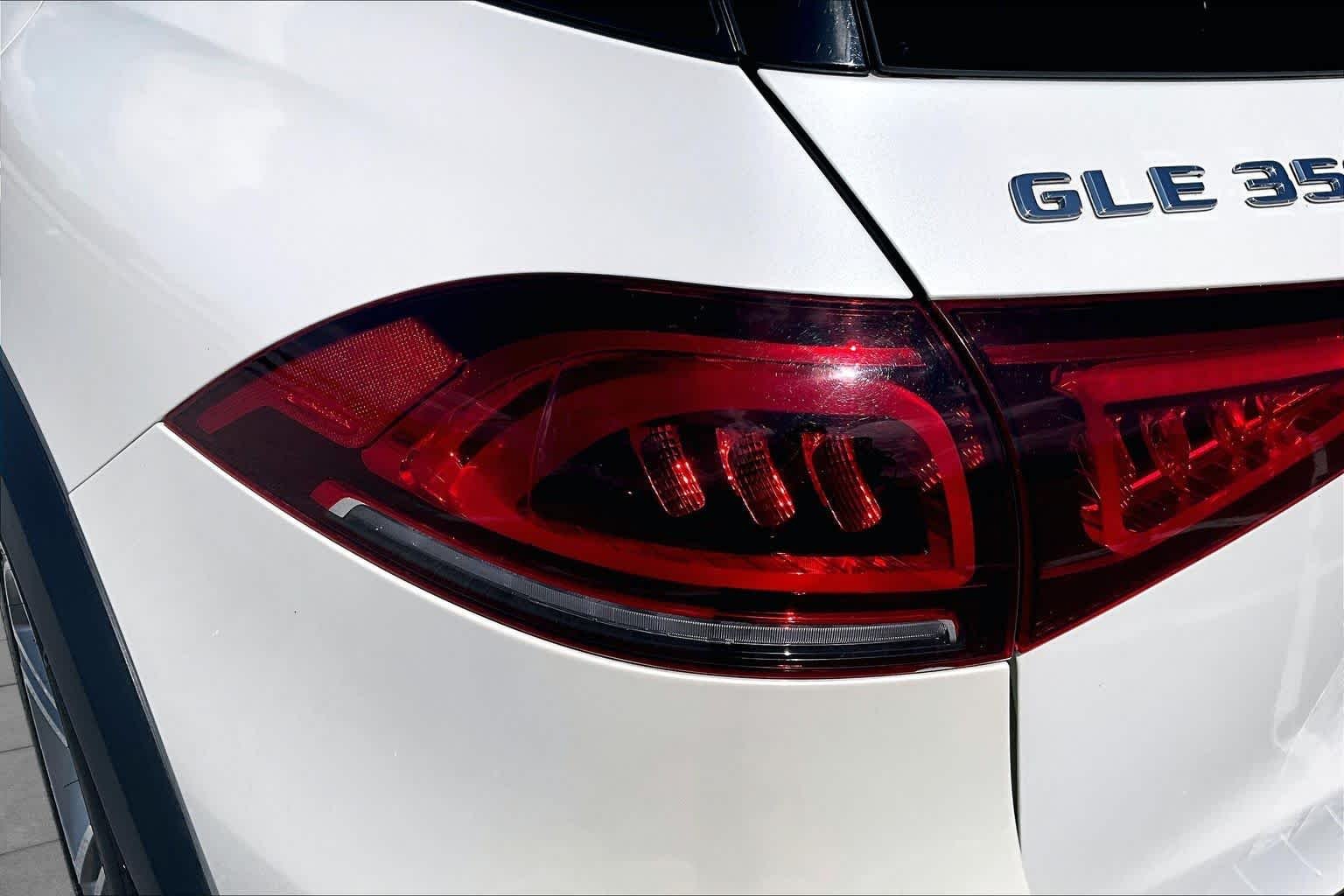 Used 2020 designo Diamond White Bright Mercedes-Benz GLE 350 image 29