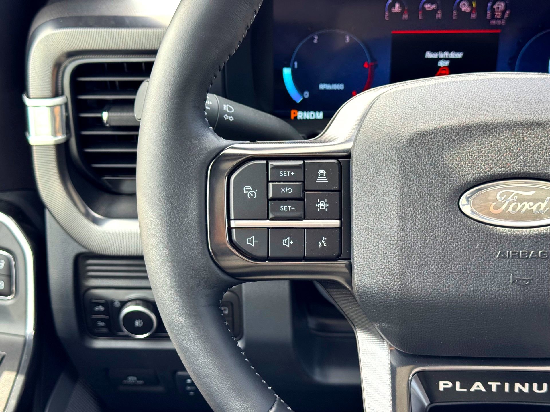 2026 Ford F-250 Super Duty Platinum - Photo 22