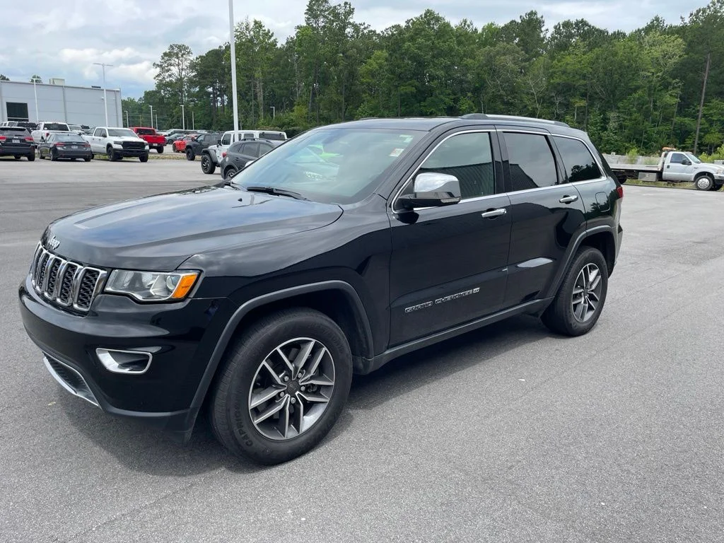 Used 2022 Black Jeep Limited image 3