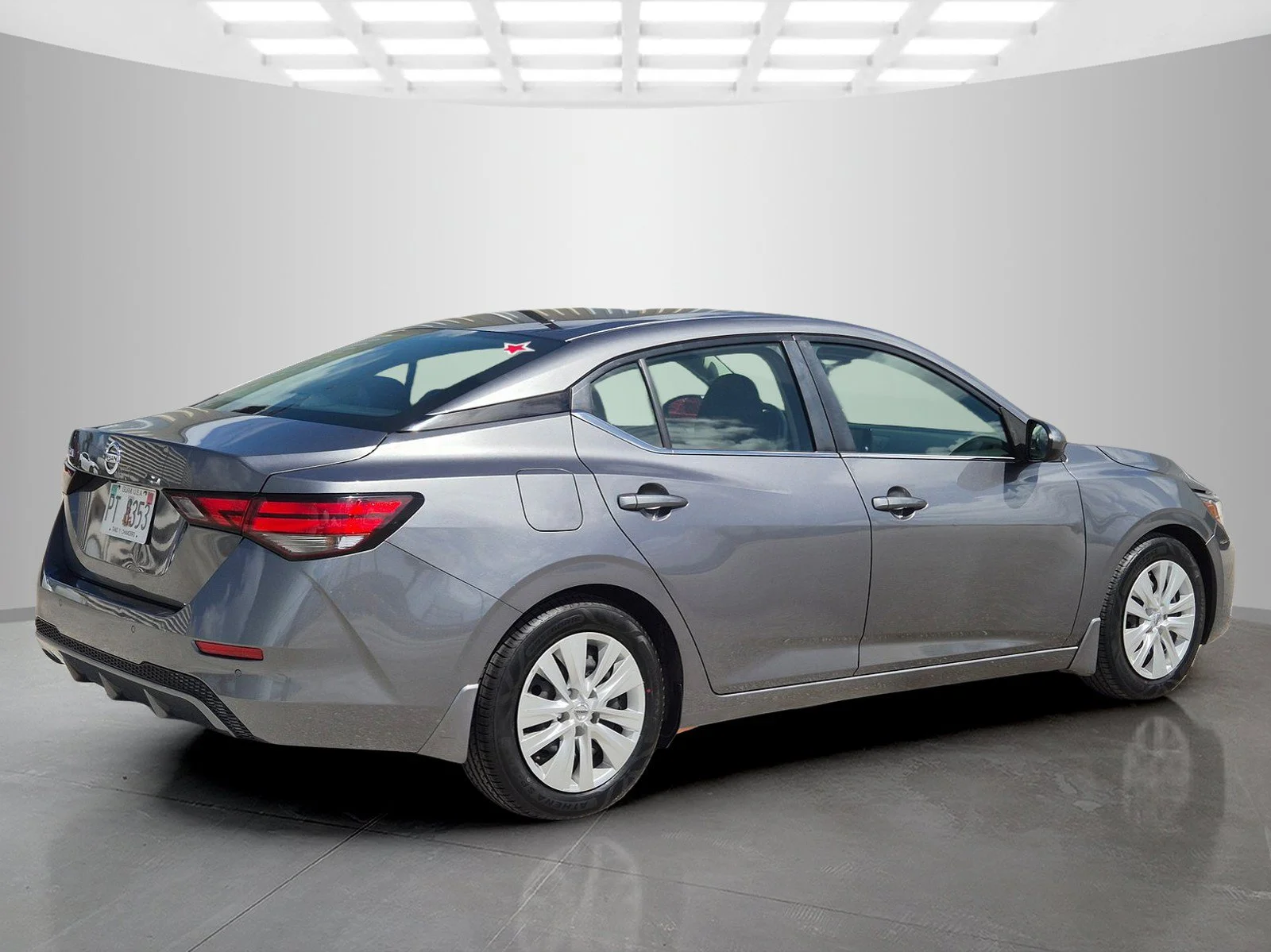 Used 2023 Gray Nissan S image 3