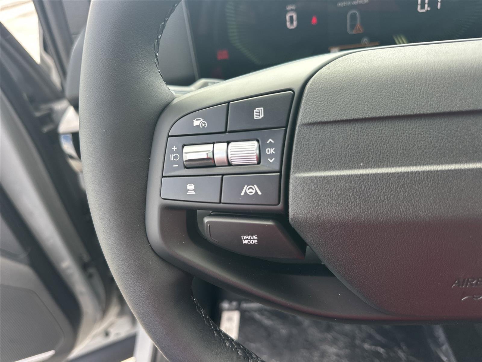 New 2026 Wolf Gray Kia EX image 10