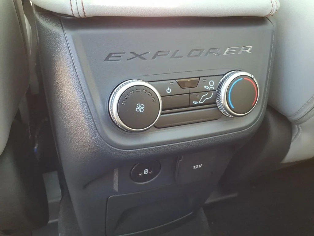 New 2026 Agate Black Metallic Ford Active image 15
