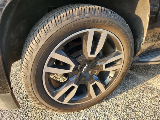Used 2018 BLACK Chevrolet Premier image 10