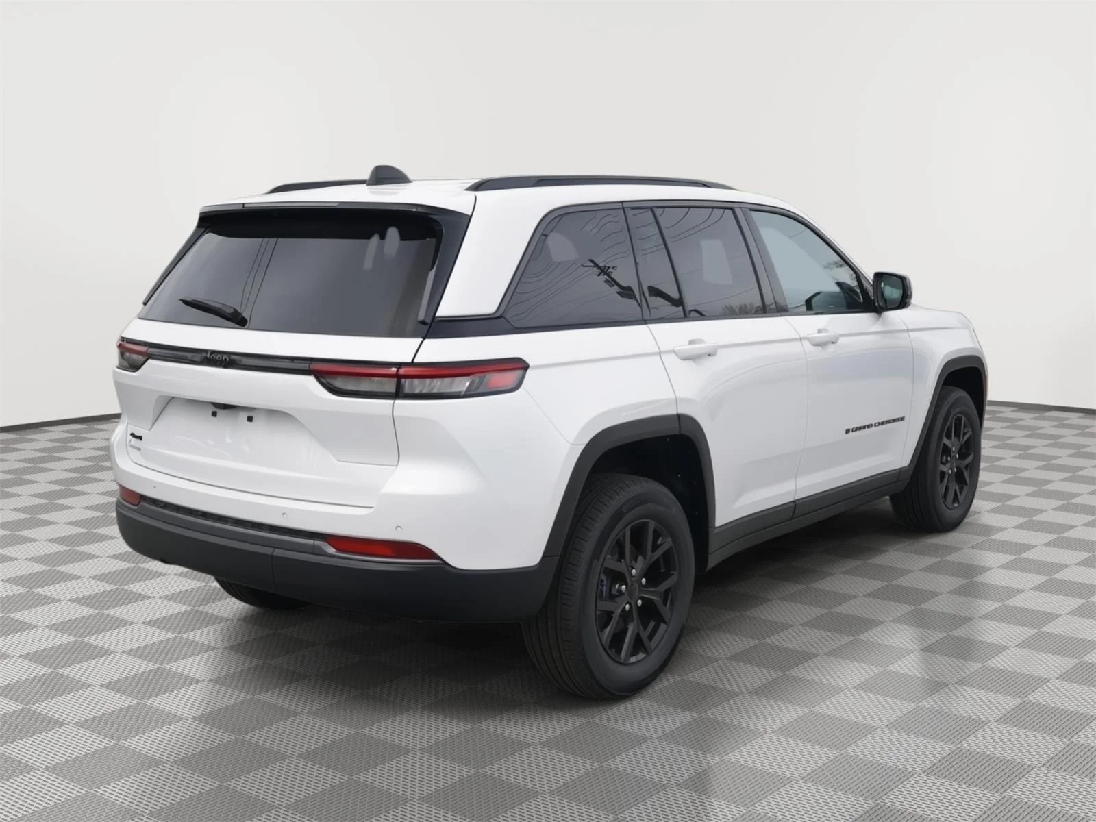 New 2026 Bright White Clearcoat Jeep Laredo Altitude image 5
