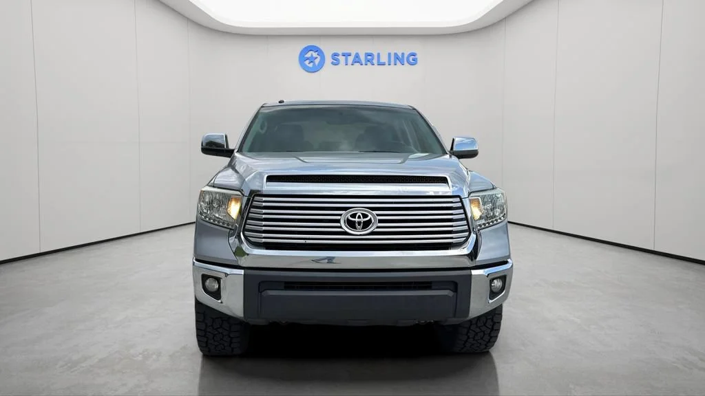 Used 2014  Toyota LTD image 15