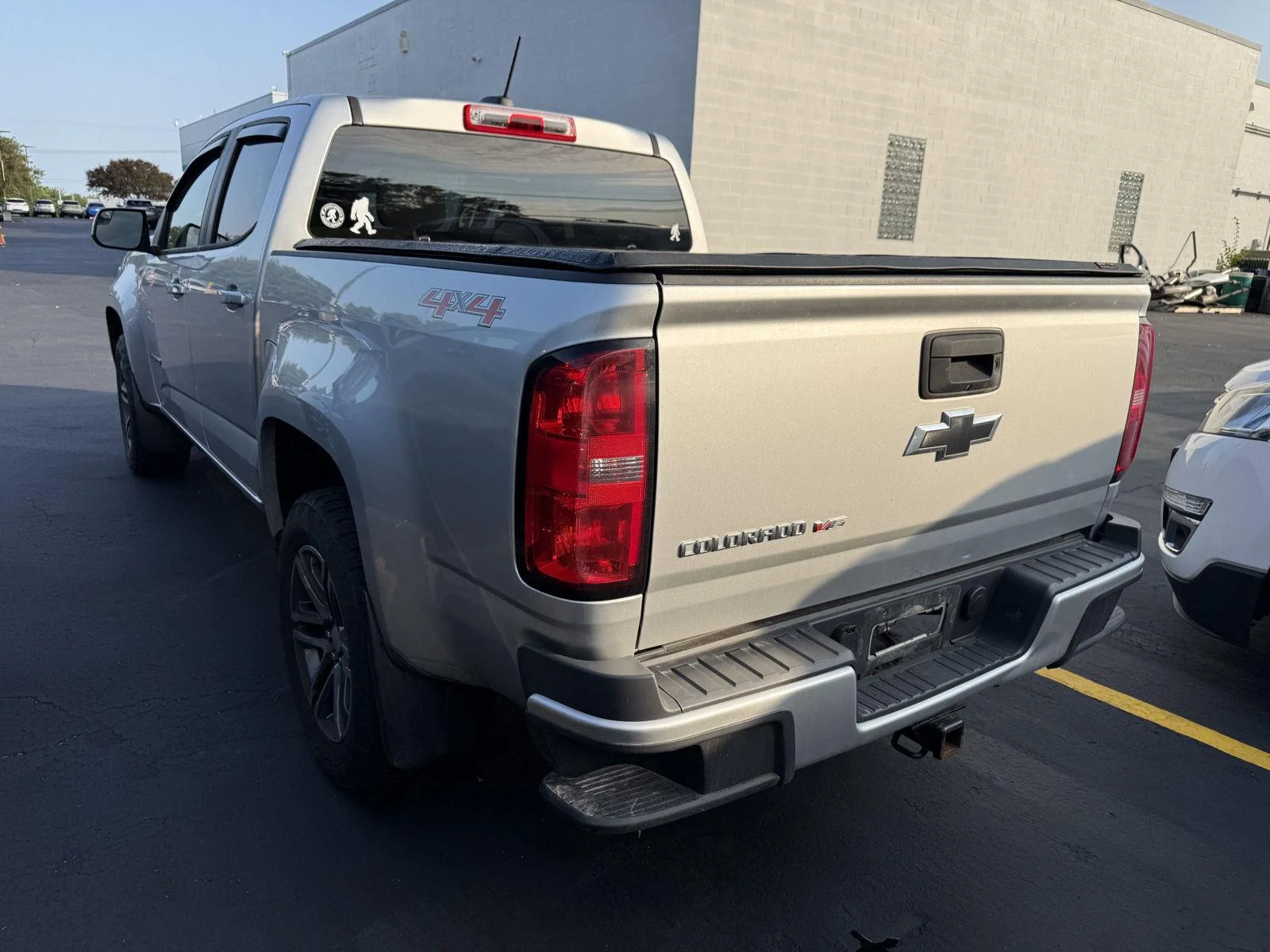 Used 2019 SILVER ICE METALLIC Chevrolet 4WD Work Truck image 7