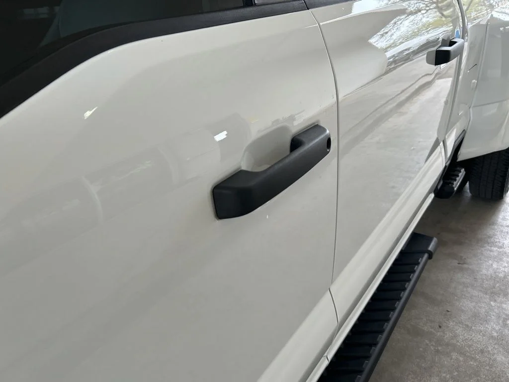 Used 2025 White Ford XL image 17